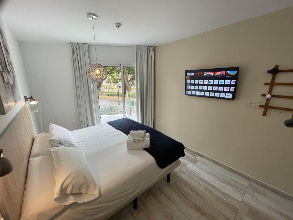 Terrace Costa Hotel Фуeнхирола Екстериор снимка