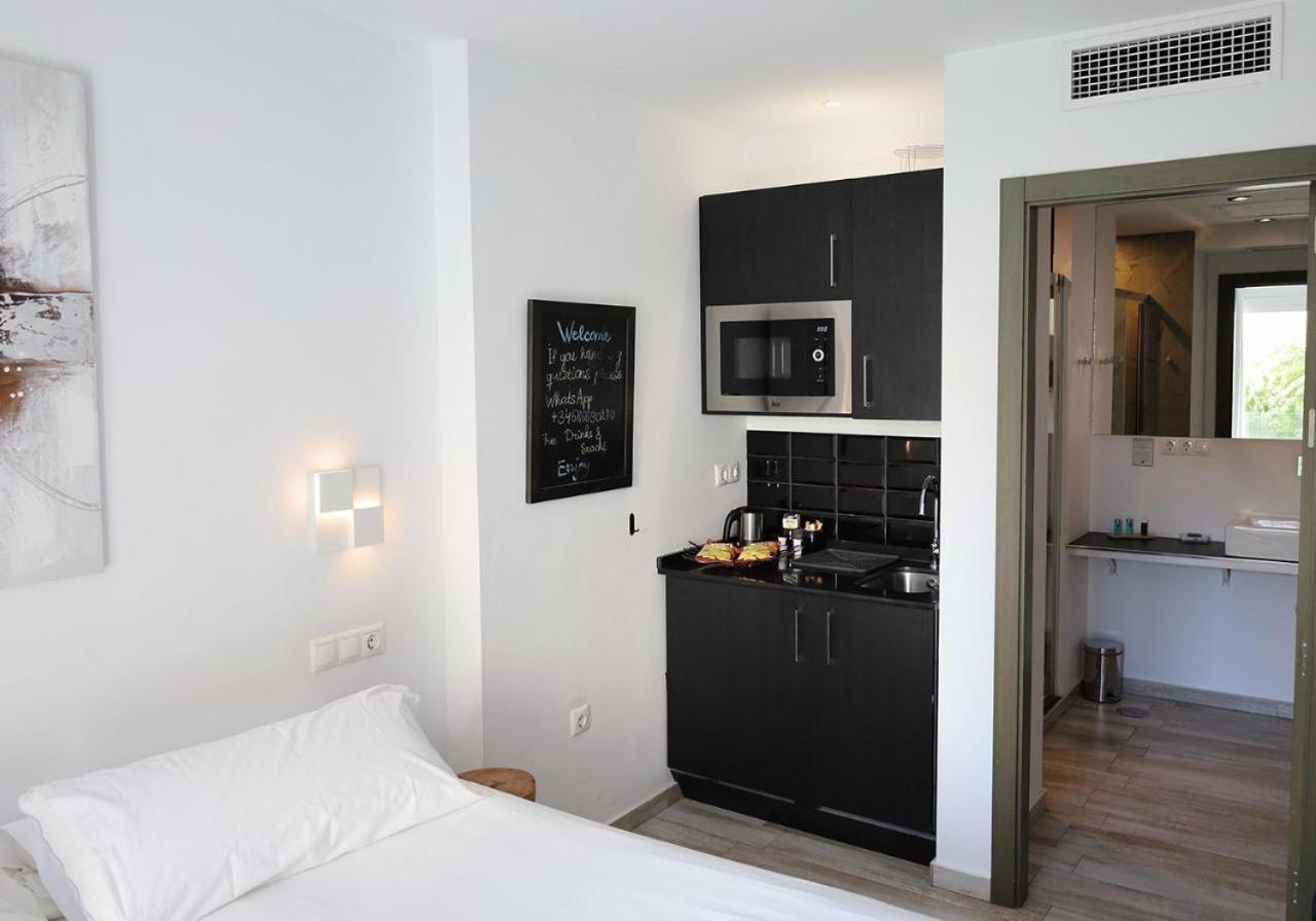 Terrace Costa Hotel Фуeнхирола Екстериор снимка